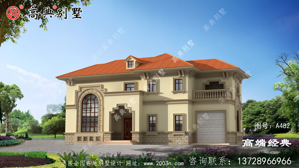 這樣帶車庫的兩層戶型在農村自建中顯得格外耀眼